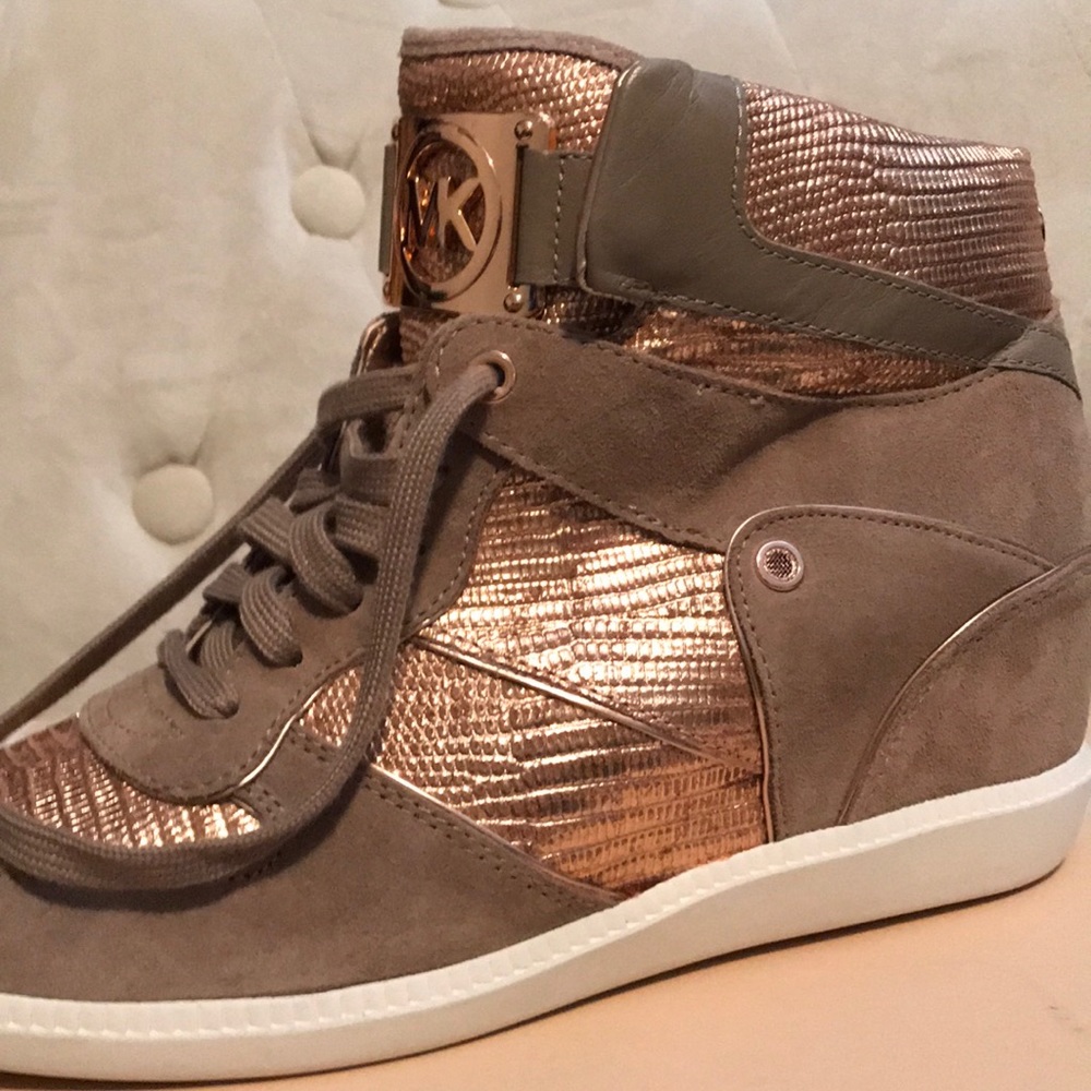 Sneaker